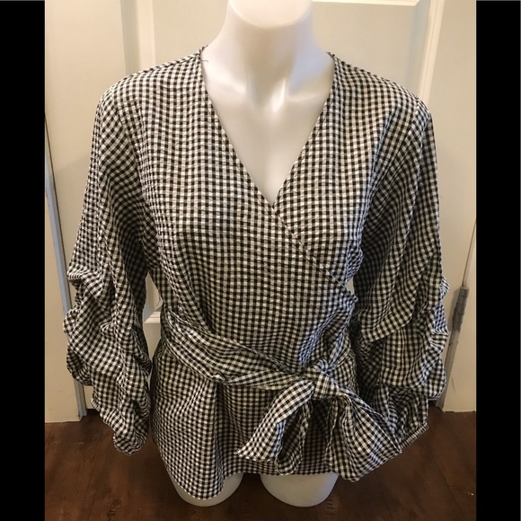 NEW Joseph Ribkoff Black/White Gingham Print Ruched Sleeve Wrap Top - Picture 4 of 12